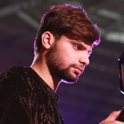 محمد پورآخوندی درزی